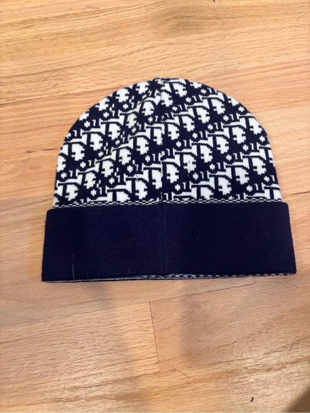Designer inspired beanie hat - Picture 3 of 4